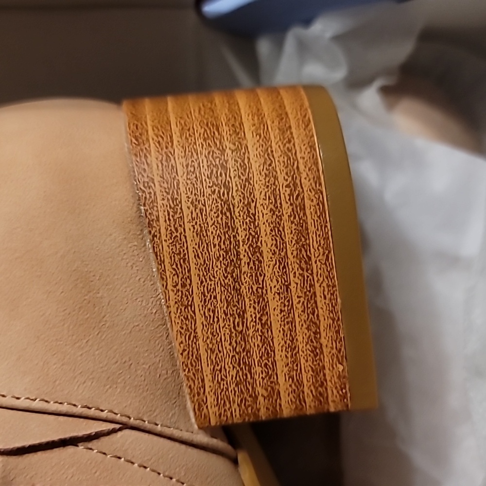 NIB  Ruffle ankle v cut out pointed toe chunky heel dressy western… - Picture 9 of 15